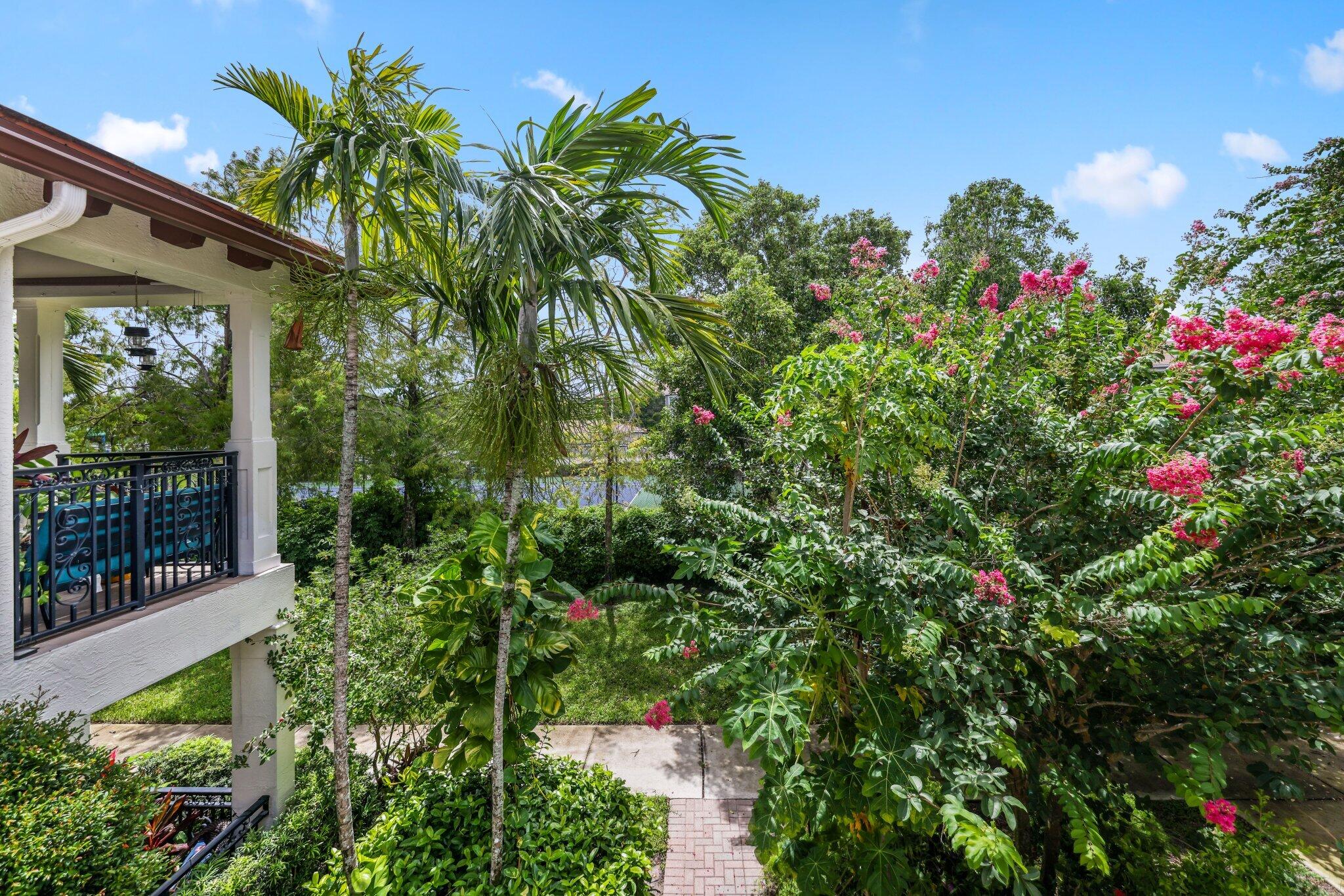 PALOMA LAKES CONDOMINIUM NO 1 - Residential