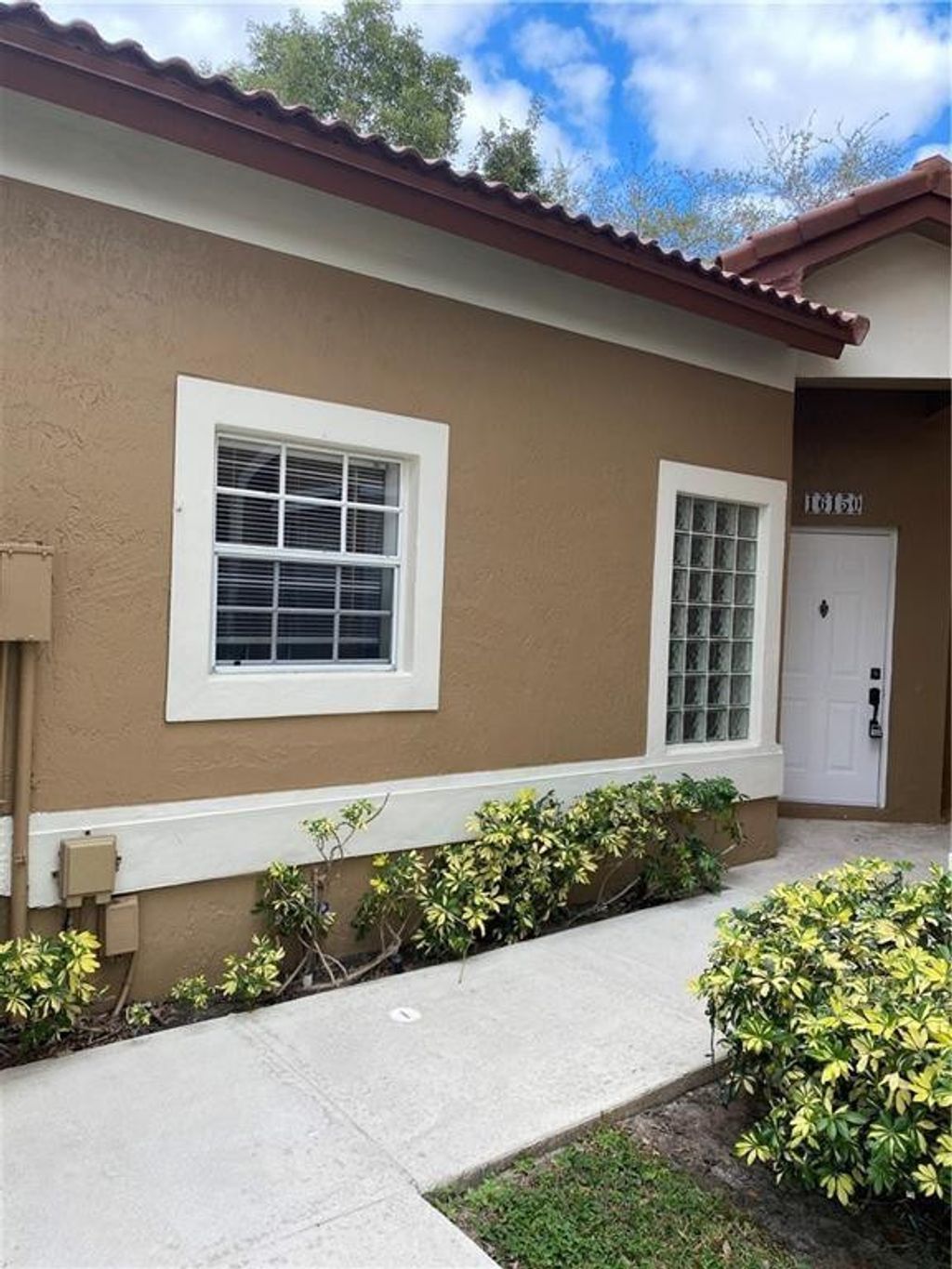 Photo of 16150 Emerald Cove Road #16150, Weston, FL 33331 (MLS # F10549131)