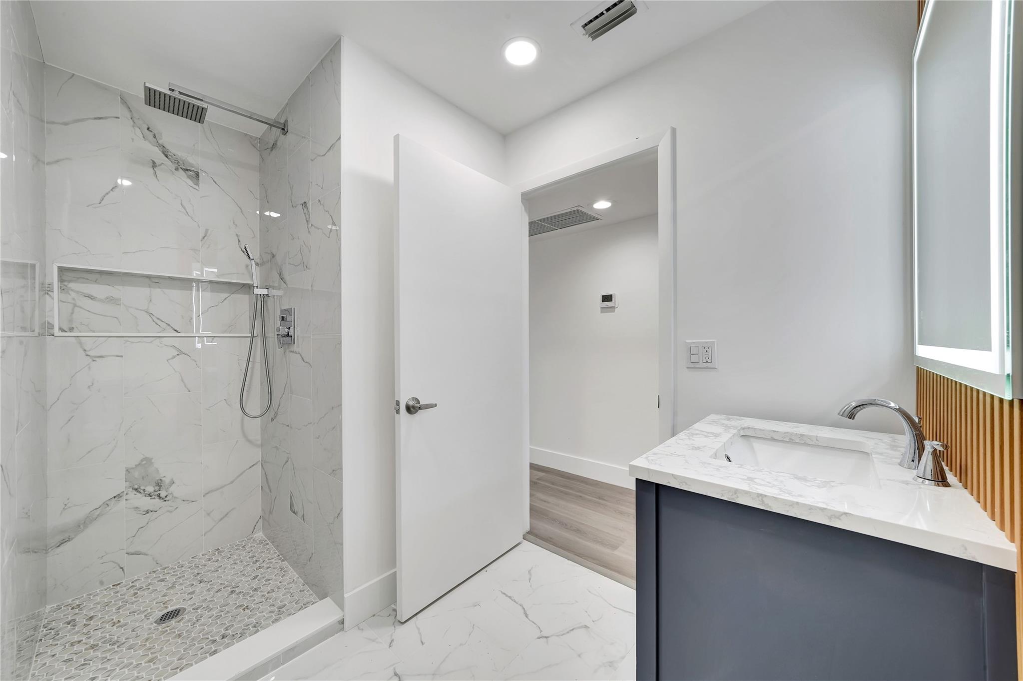 HIGH POINT - Residential