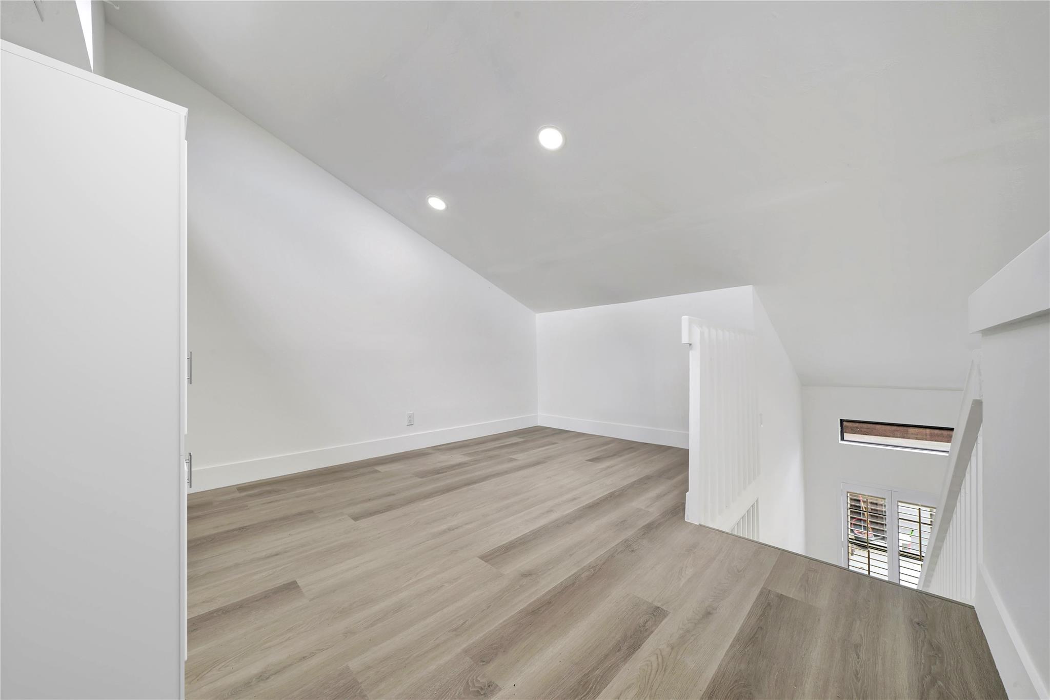 HIGH POINT - Residential