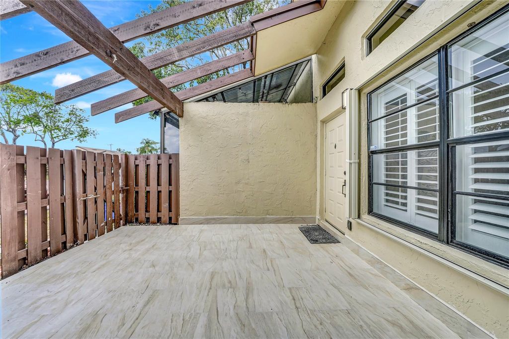 Photo of 14085 Nesting Way #B, Delray Beach, FL 33484 (MLS # F10427220)