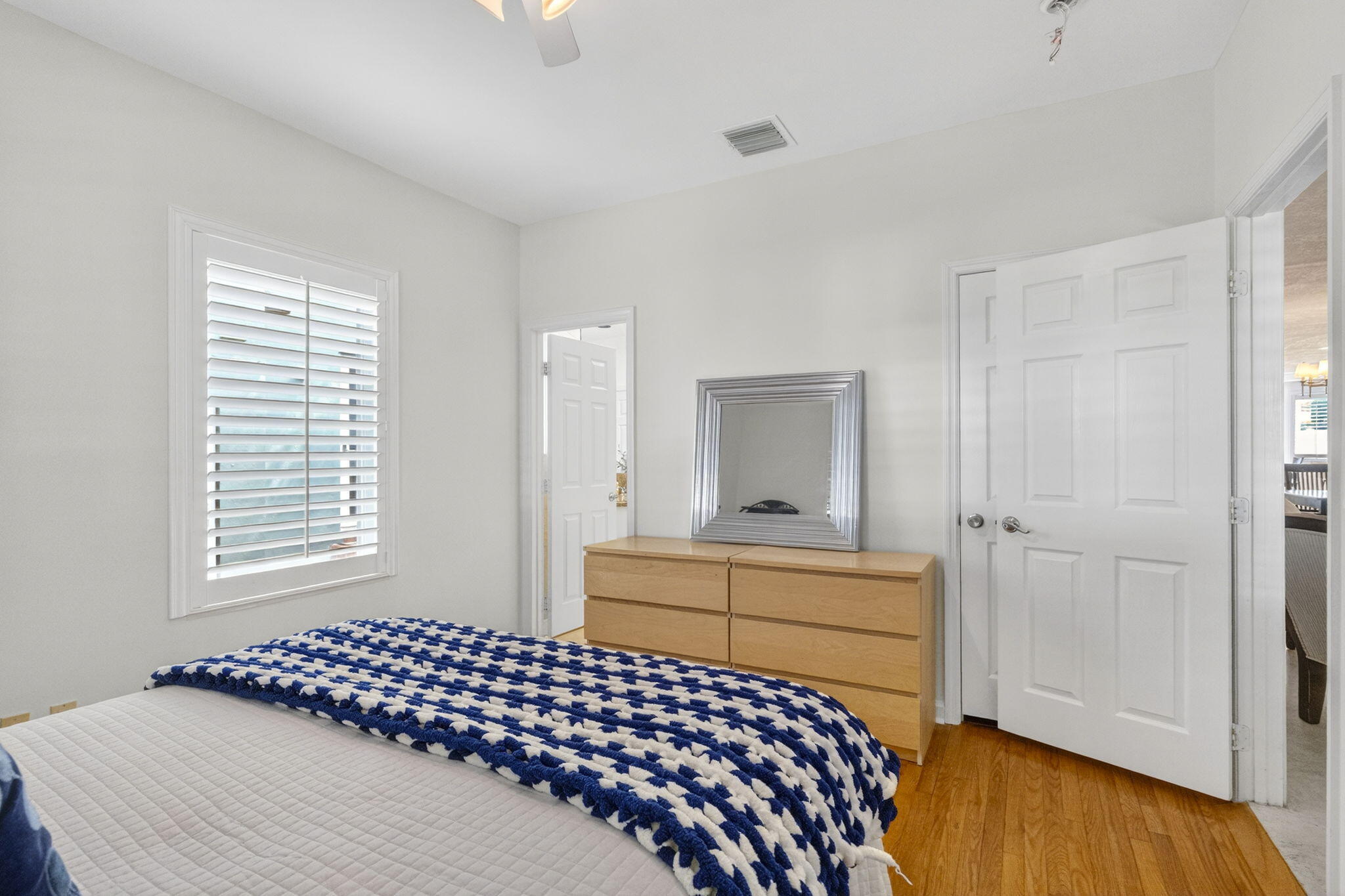 RIO VISTA ISLES - Residential