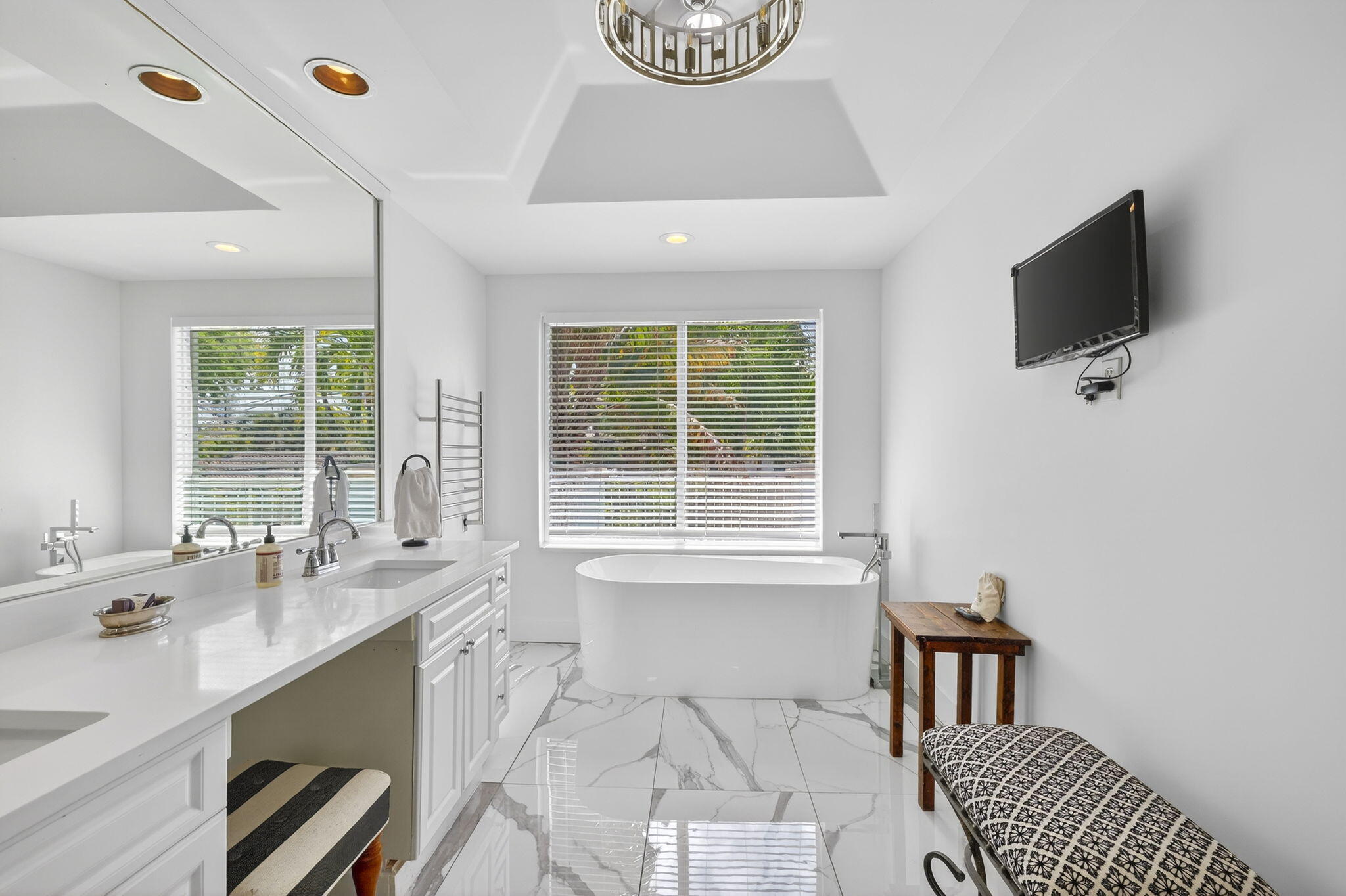 RIO VISTA ISLES - Residential