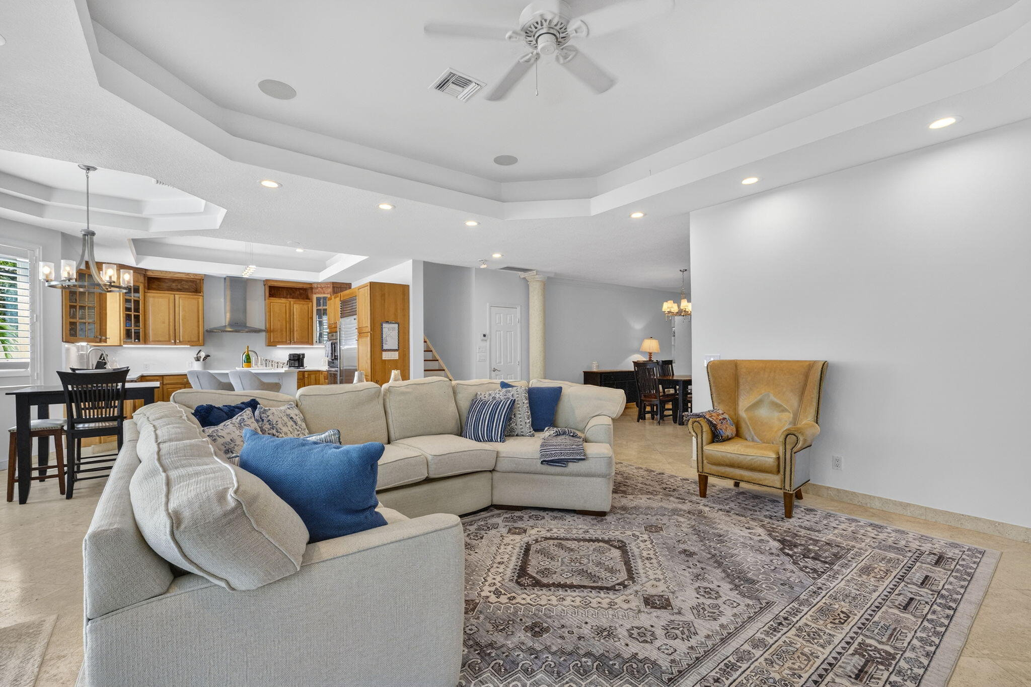 RIO VISTA ISLES - Residential