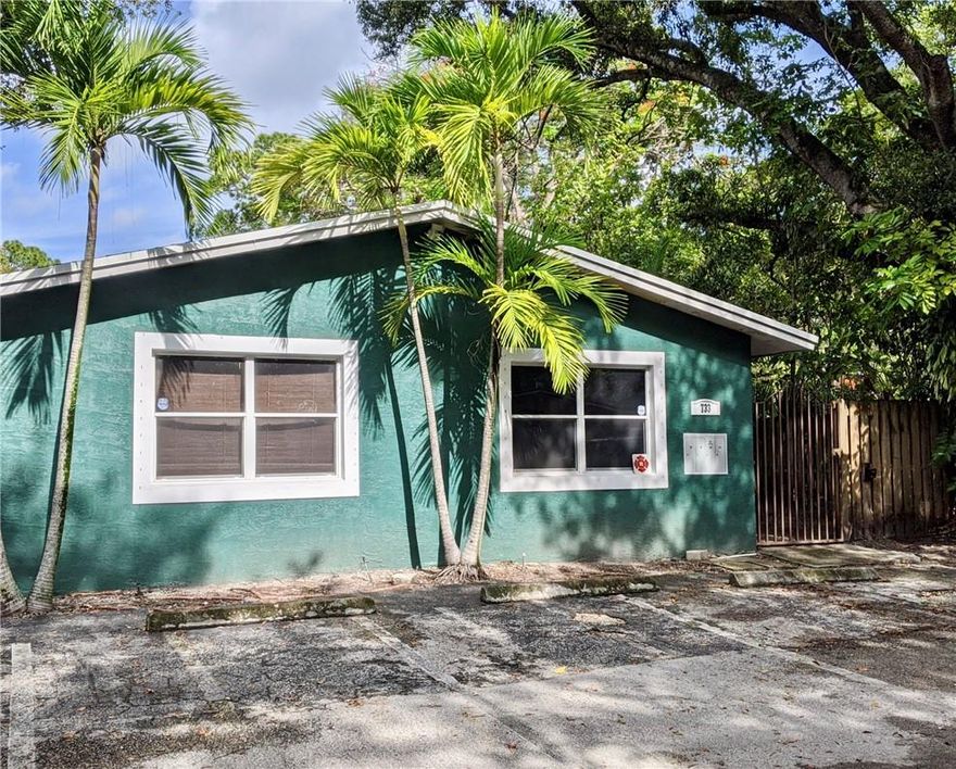 Nice and freshly painted, gated 2 bedroom 1 bath condo in a 4 plex. Features include updated kitchen cabinets with granite counters and counter dining, tile floors throughout, a beautiful bathroom, private fenced patio, shared washer and dryer, and hurricane shutters. The roof was installed 10/in 2017, and the AC on 6/2018. Monthly HOA is only $200. Walk to the riverside market. OK to rent as soon as you buy but no daily renting.