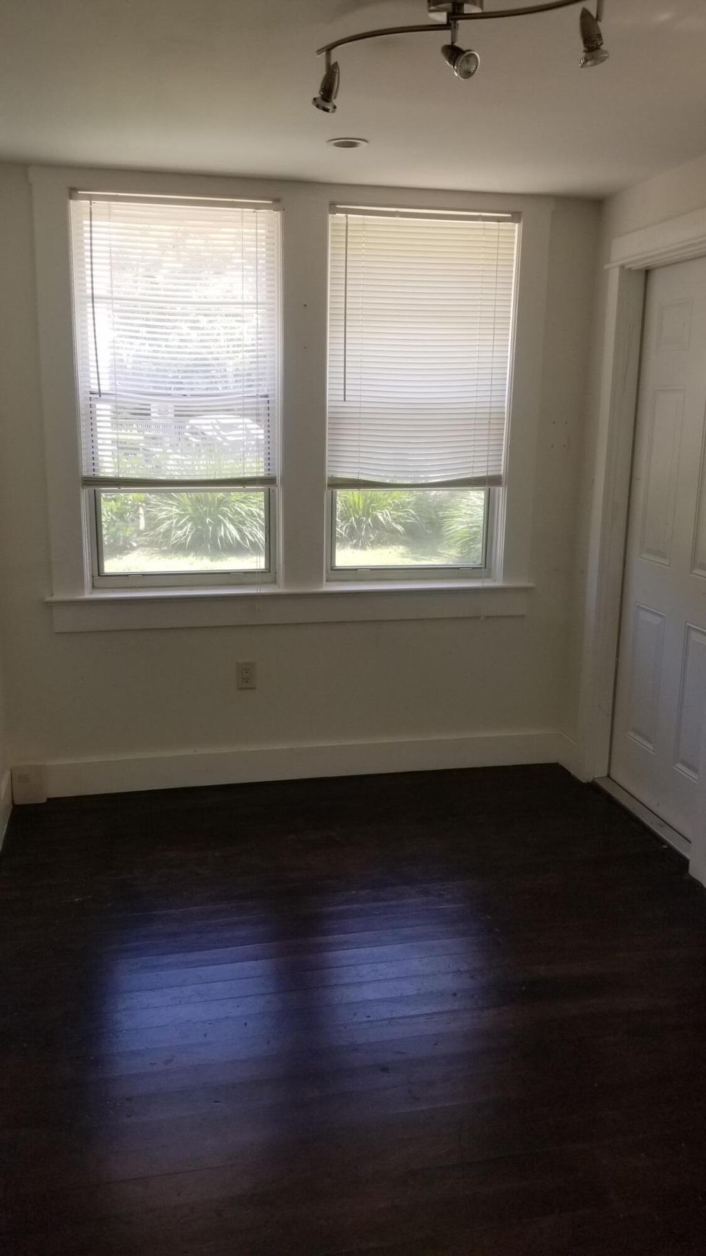 Photo of 310 N L Street, Lake Worth Beach, FL 33460 (MLS # R11075532)