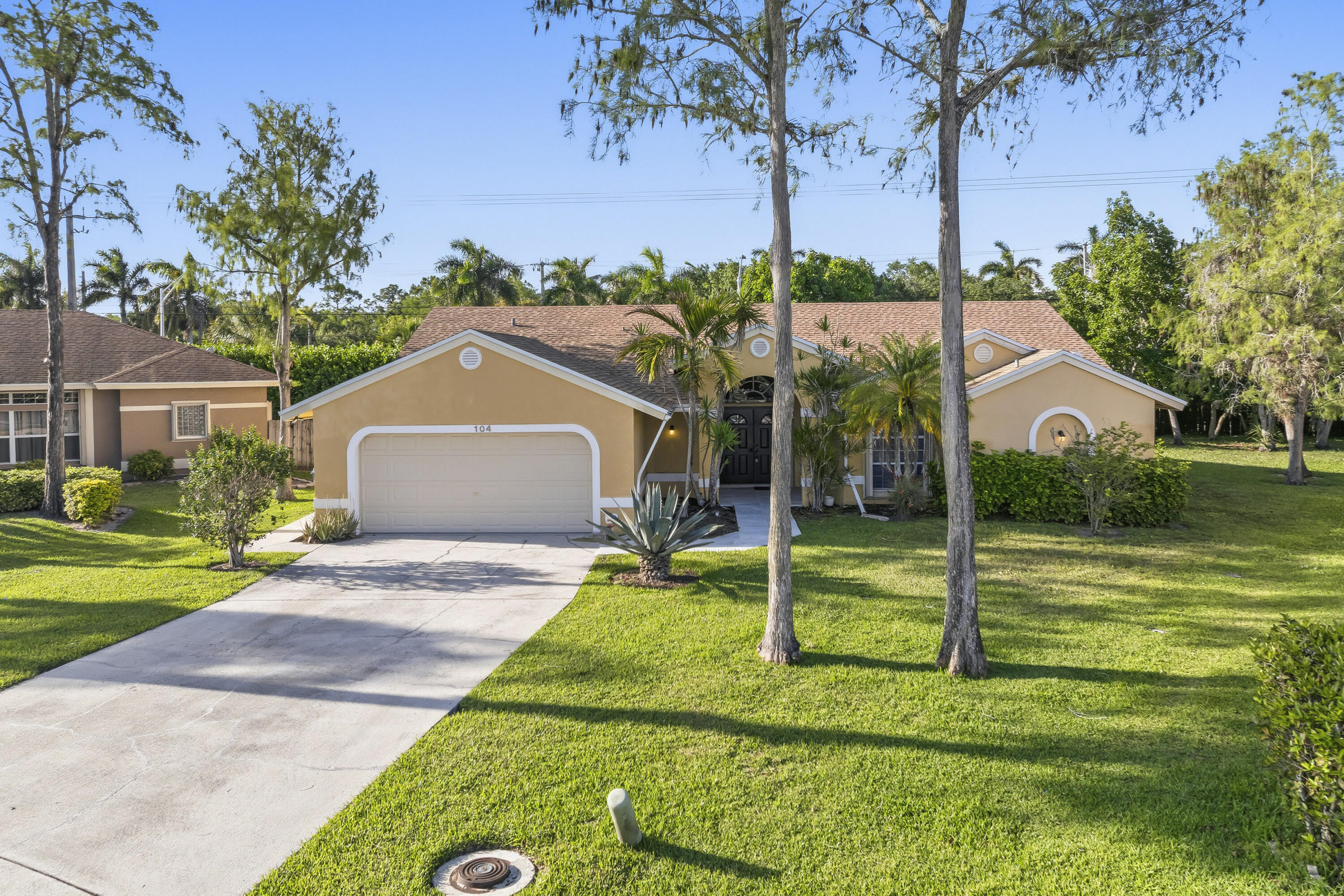 CRESTWOOD UNIT 1 PL 1 - Residential Lease