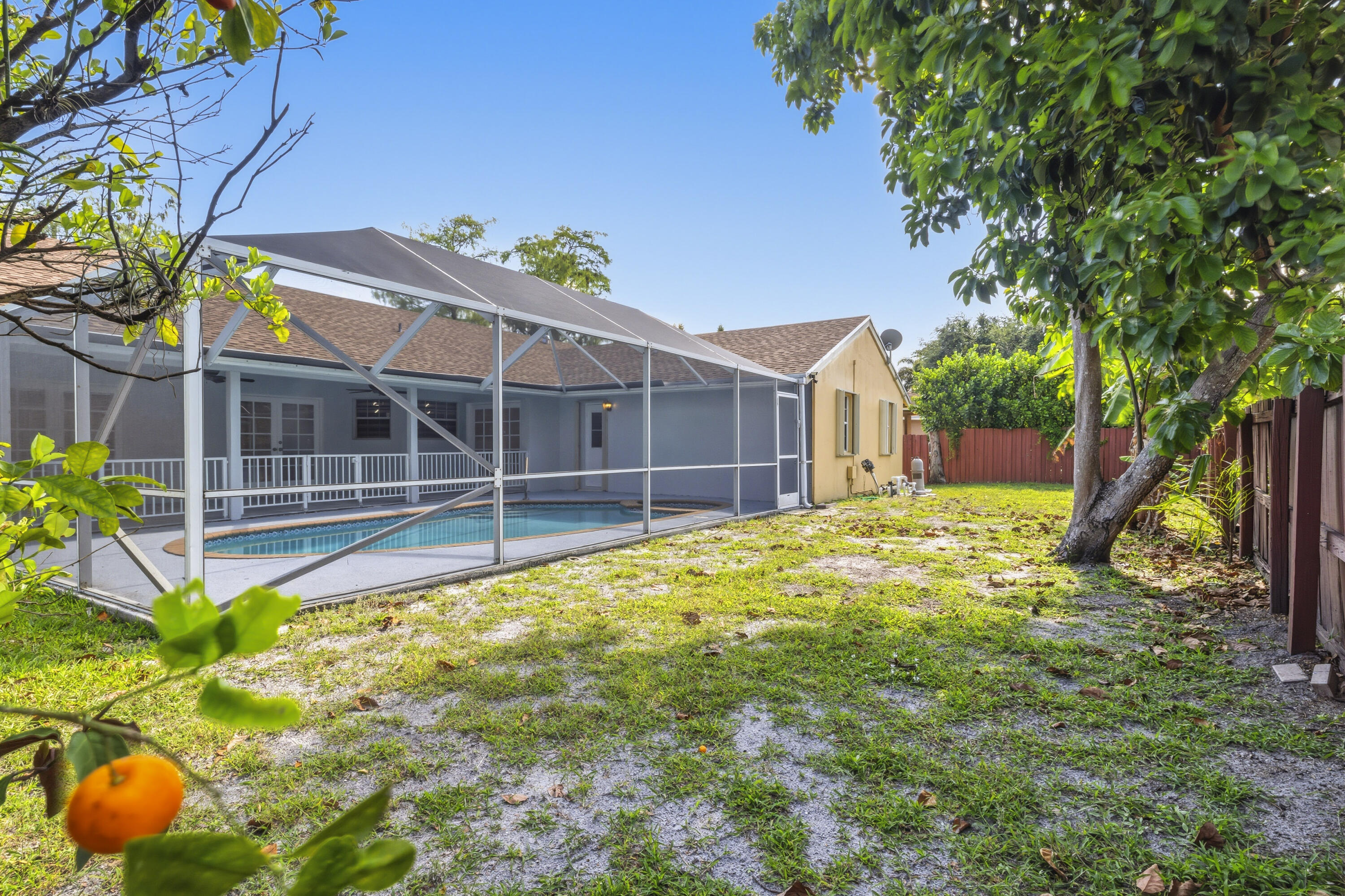 CRESTWOOD UNIT 1 PL 1 - Residential Lease