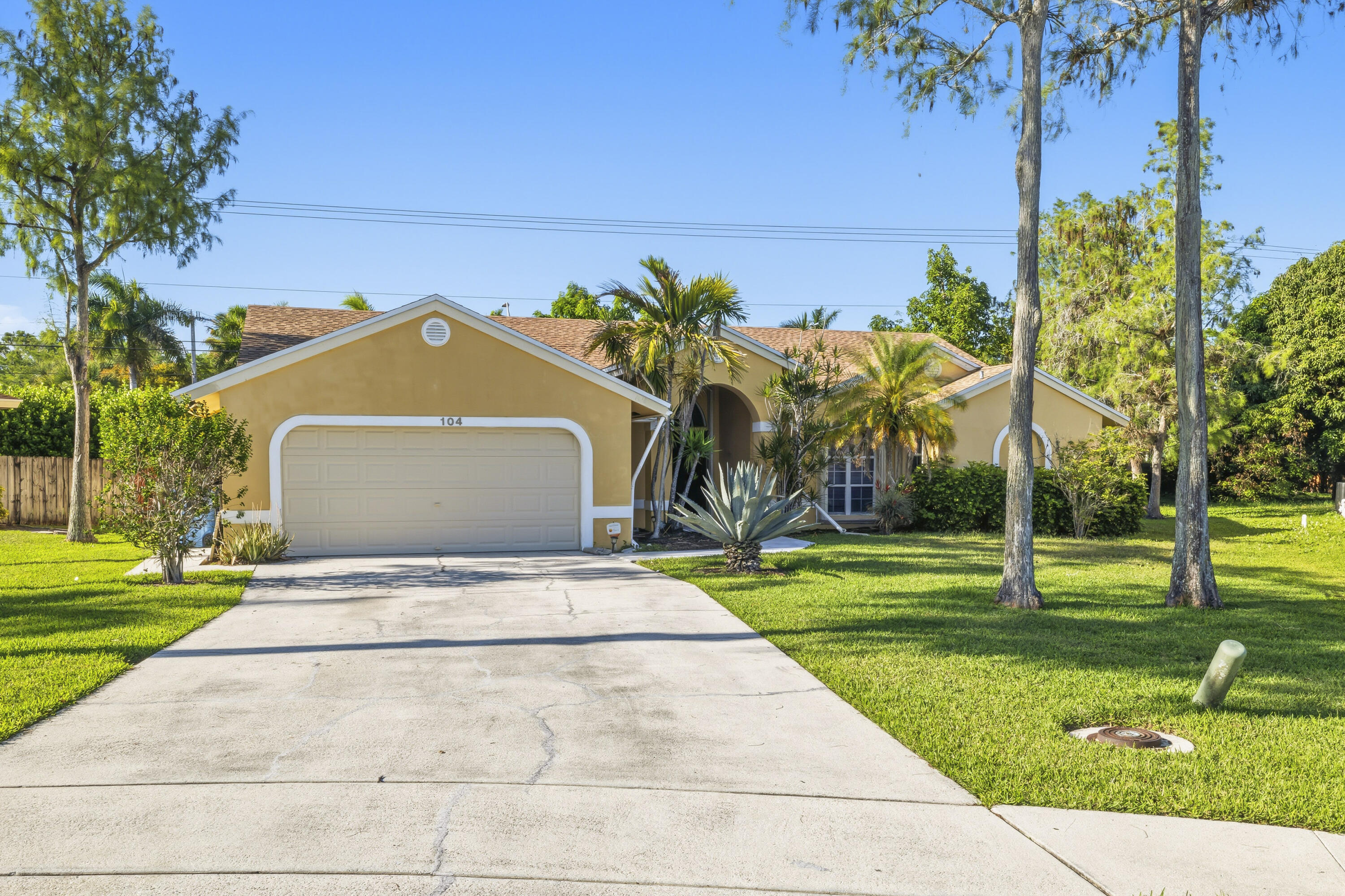 CRESTWOOD UNIT 1 PL 1 - Residential Lease