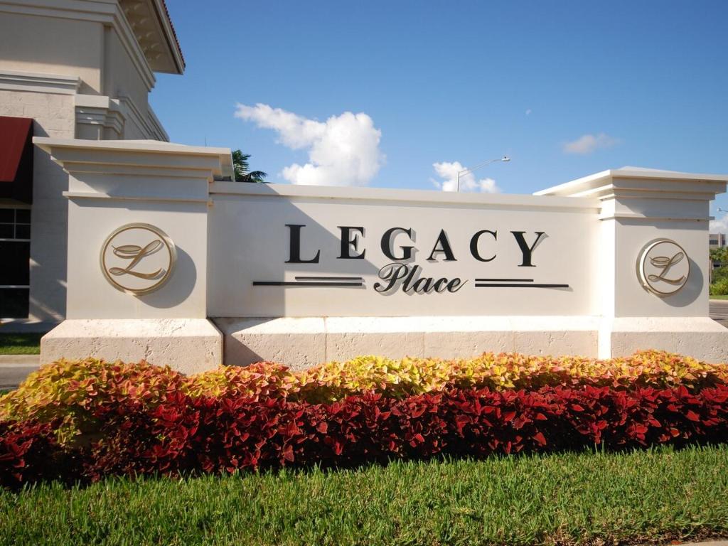 North Palm Beach - Residential Lease
