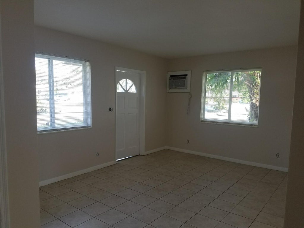 Photo of 300 SW 10TH Avenue, Fort Lauderdale, FL 33312 (MLS # B26065794)