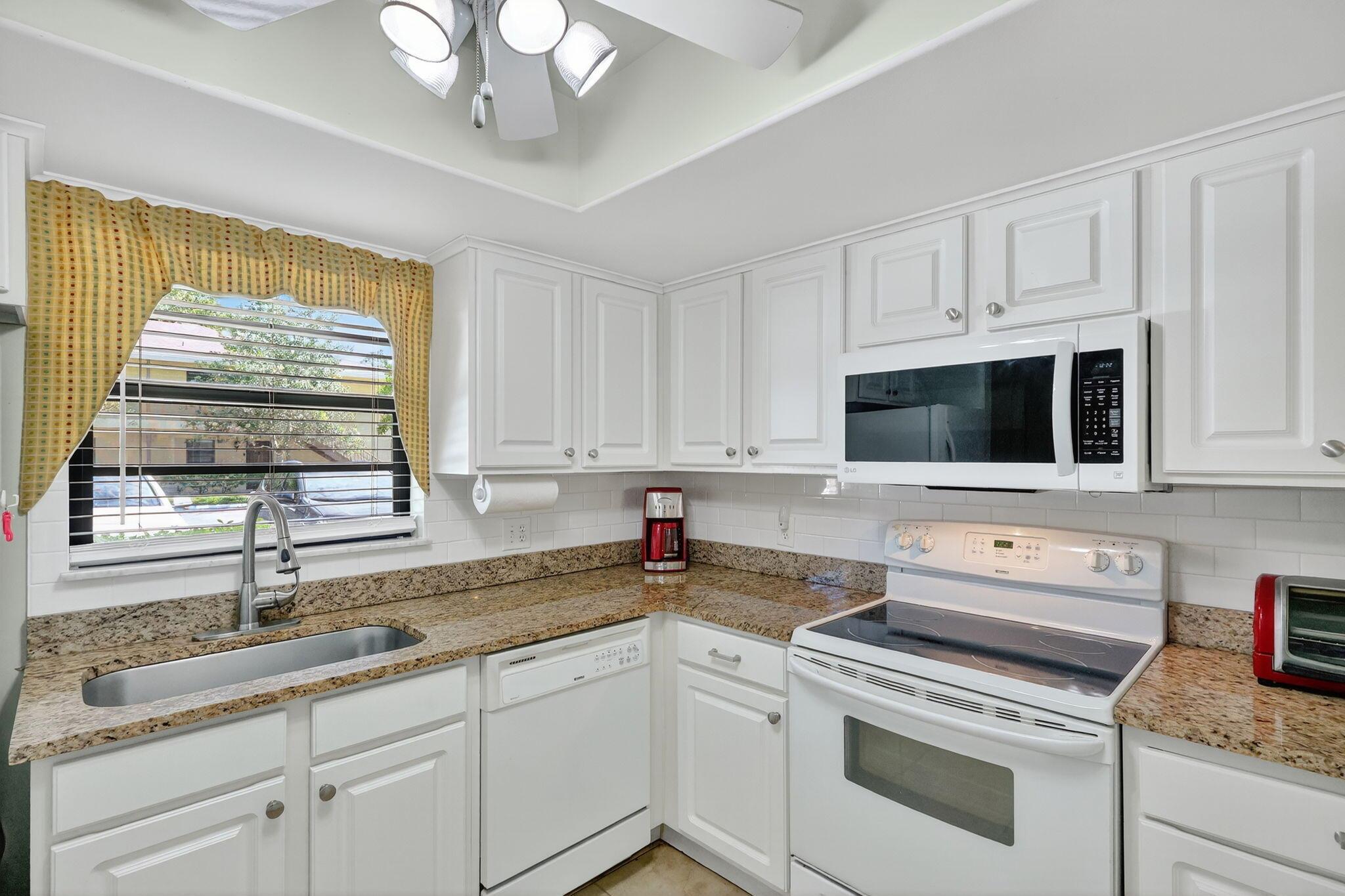 Oak Park Terrace - Residential