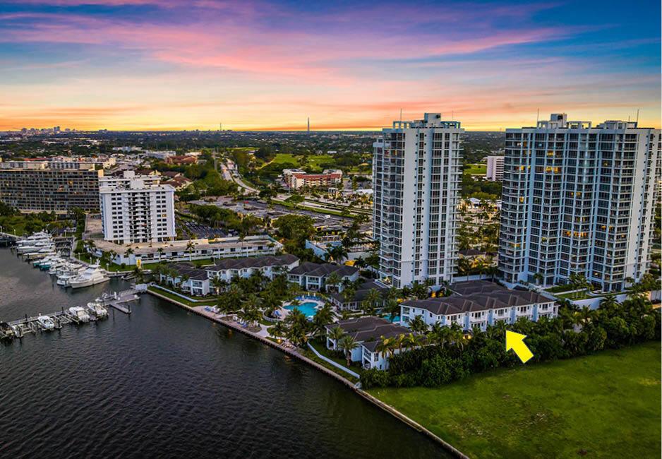 110 Water Club Court N