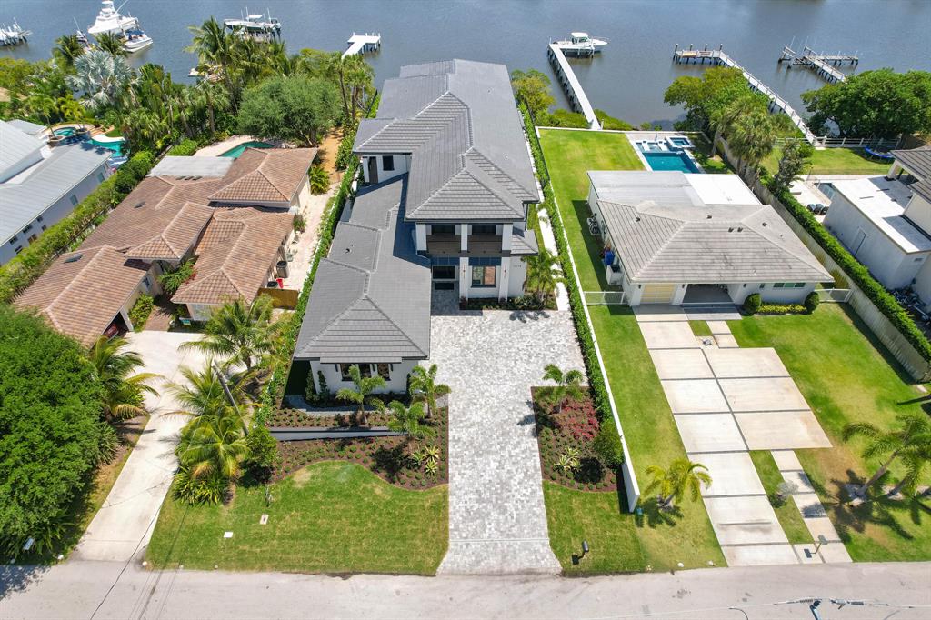 LAKE SHORES LANTANA - Residential