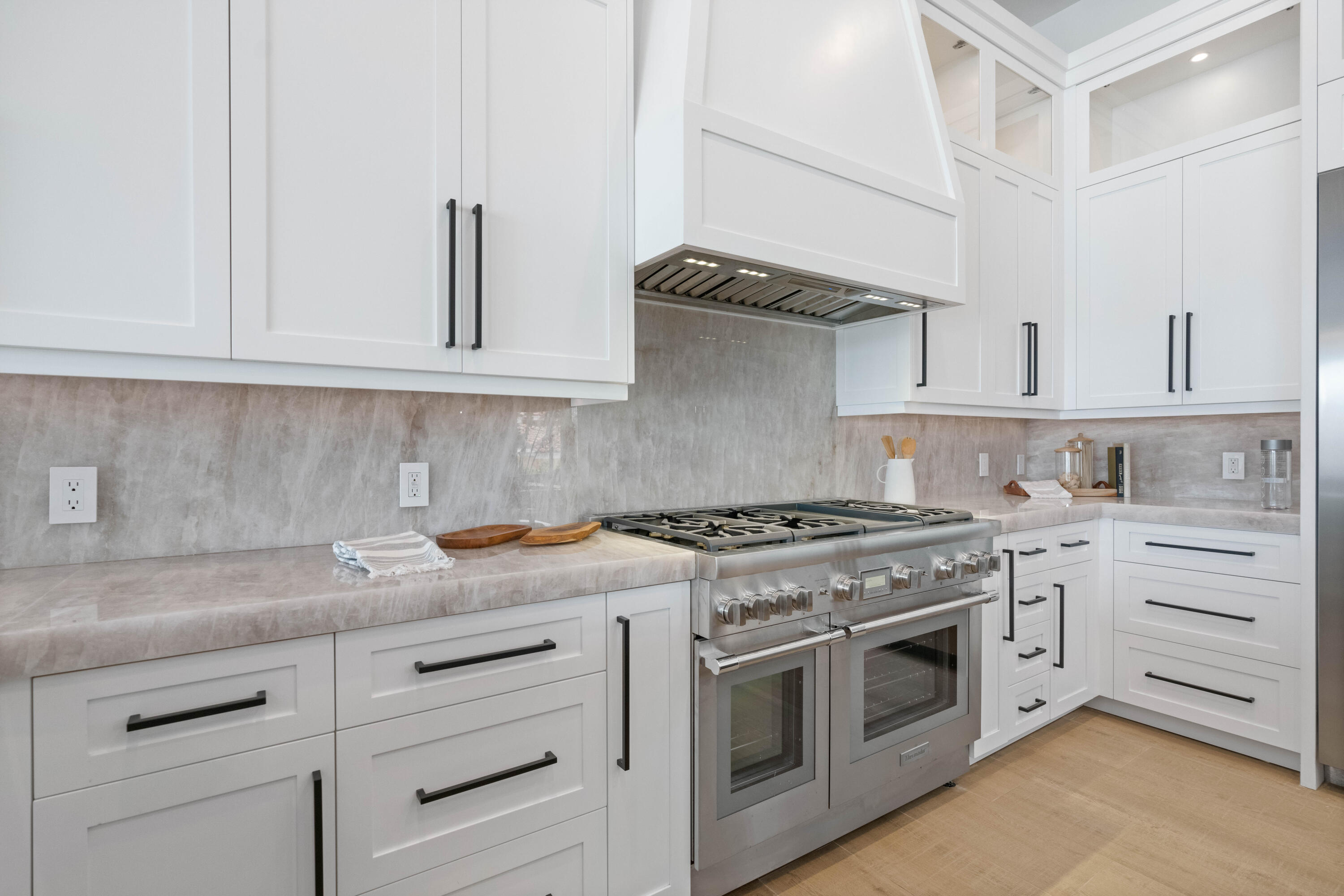 LAKE SHORES LANTANA - Residential