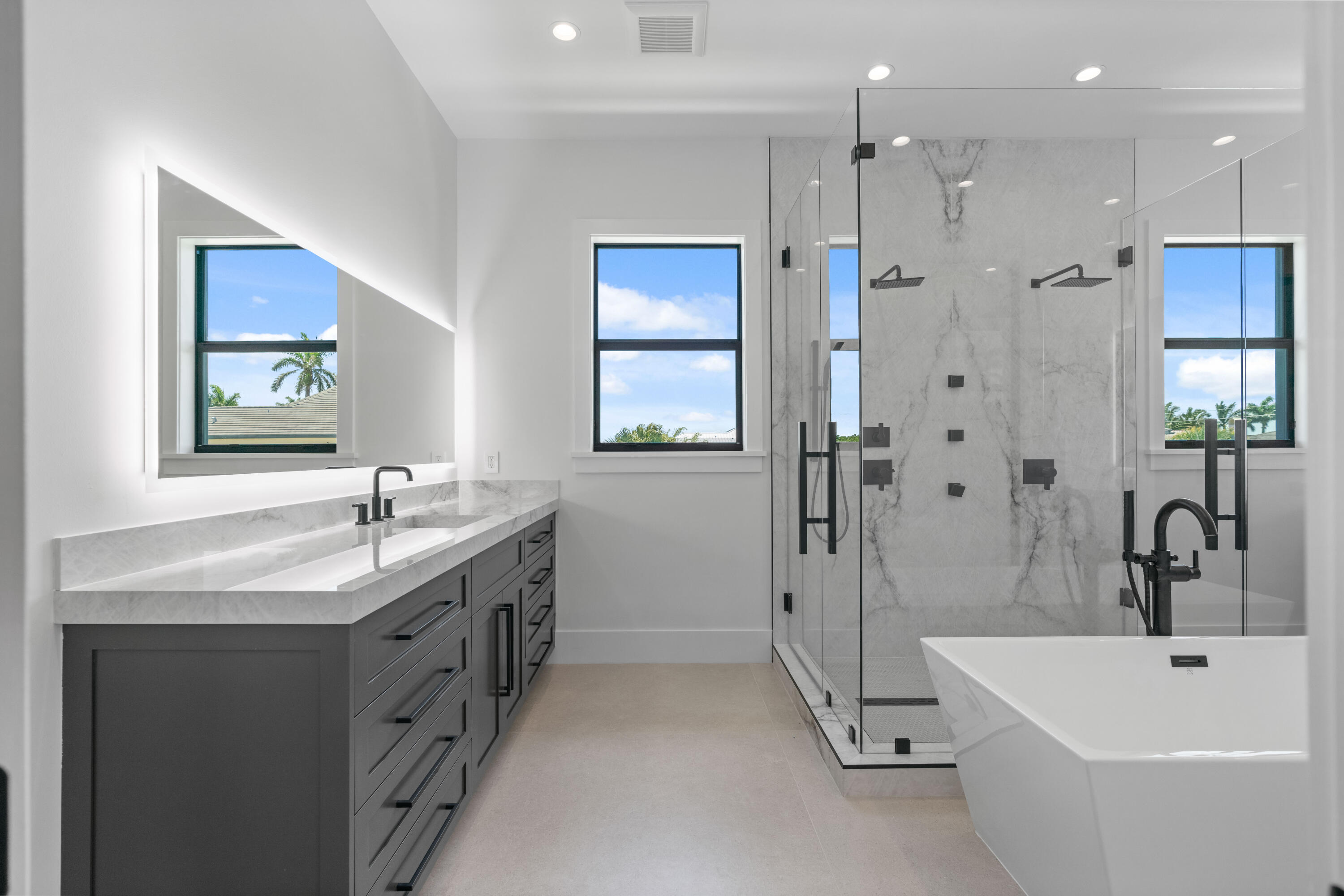 LAKE SHORES LANTANA - Residential