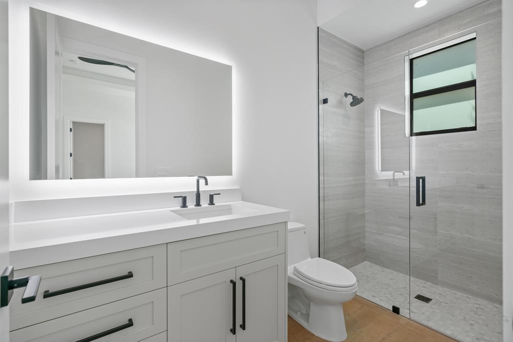 LAKE SHORES LANTANA - Residential