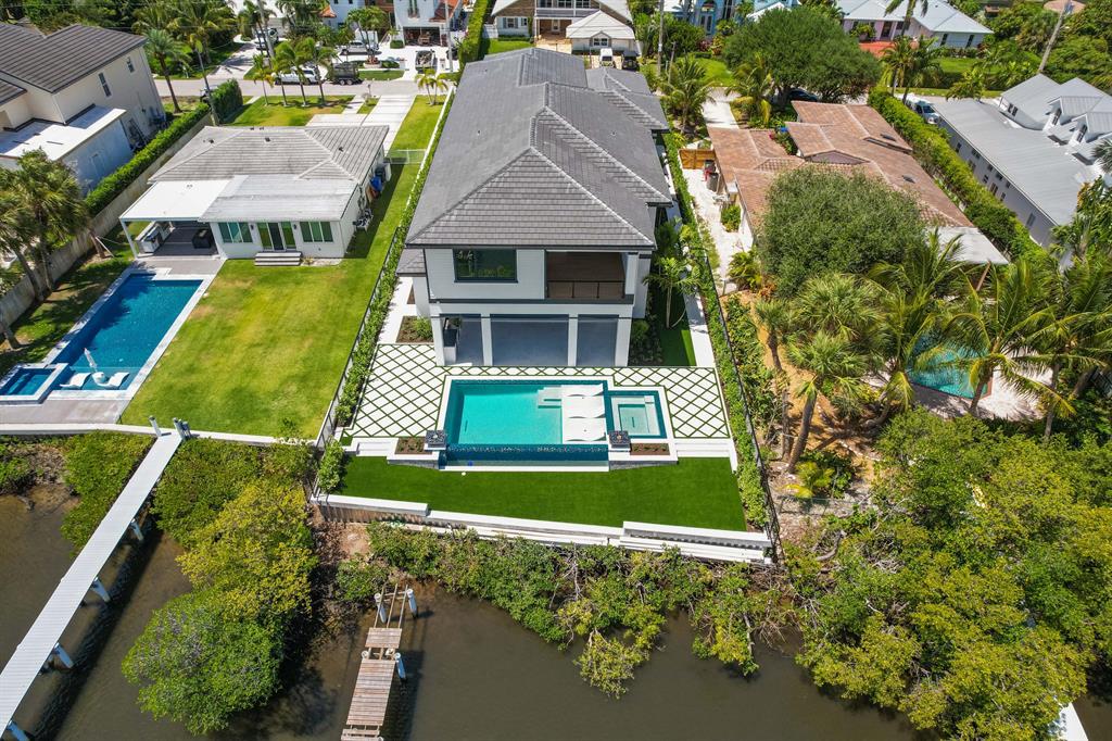 LAKE SHORES LANTANA - Residential