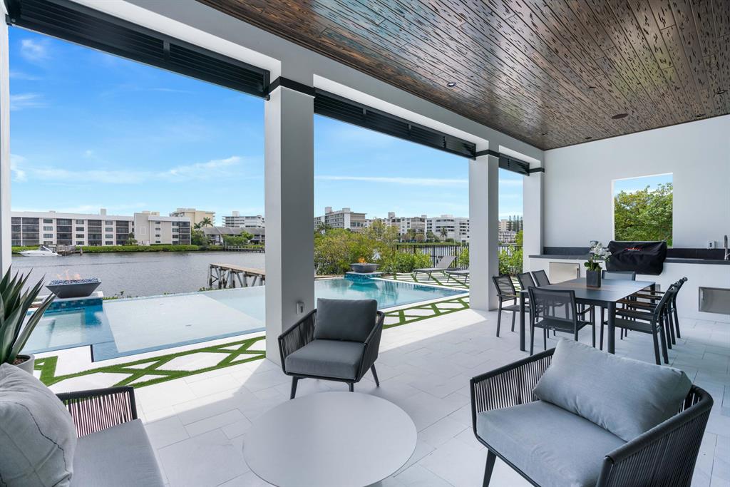 LAKE SHORES LANTANA - Residential