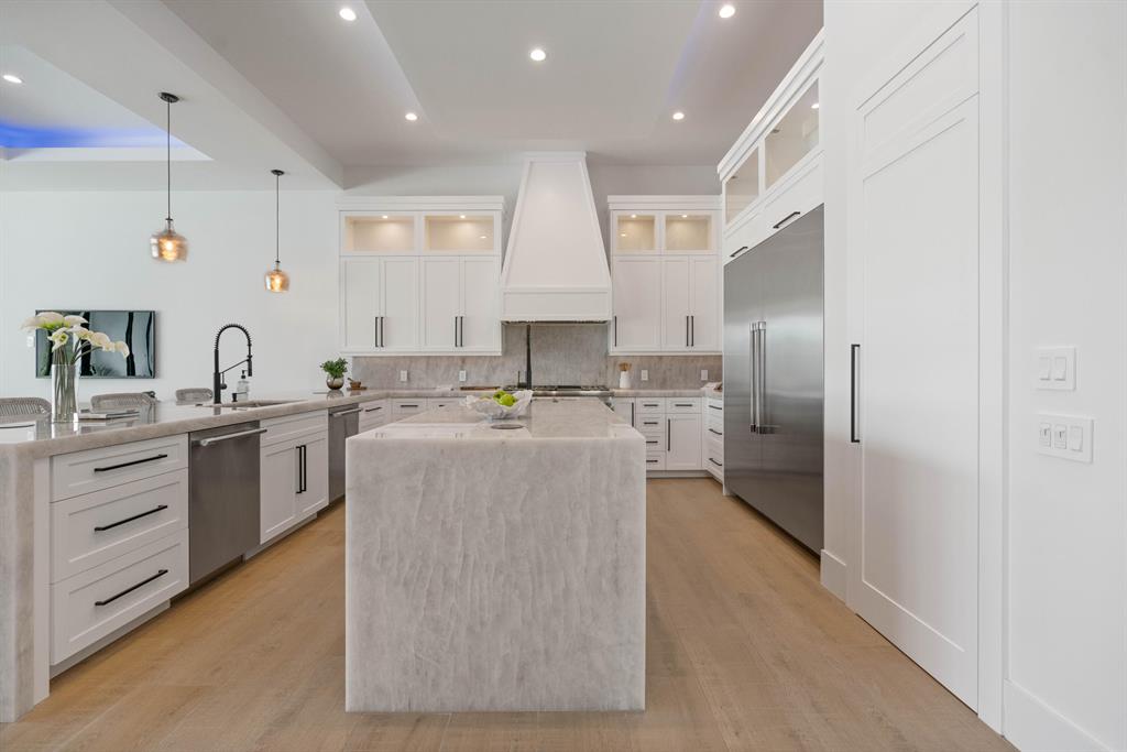 LAKE SHORES LANTANA - Residential