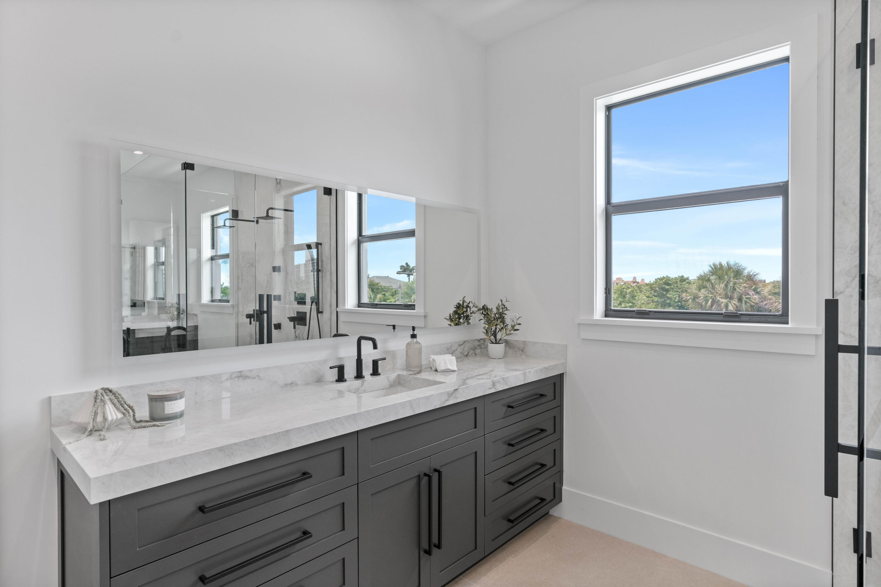 LAKE SHORES LANTANA - Residential