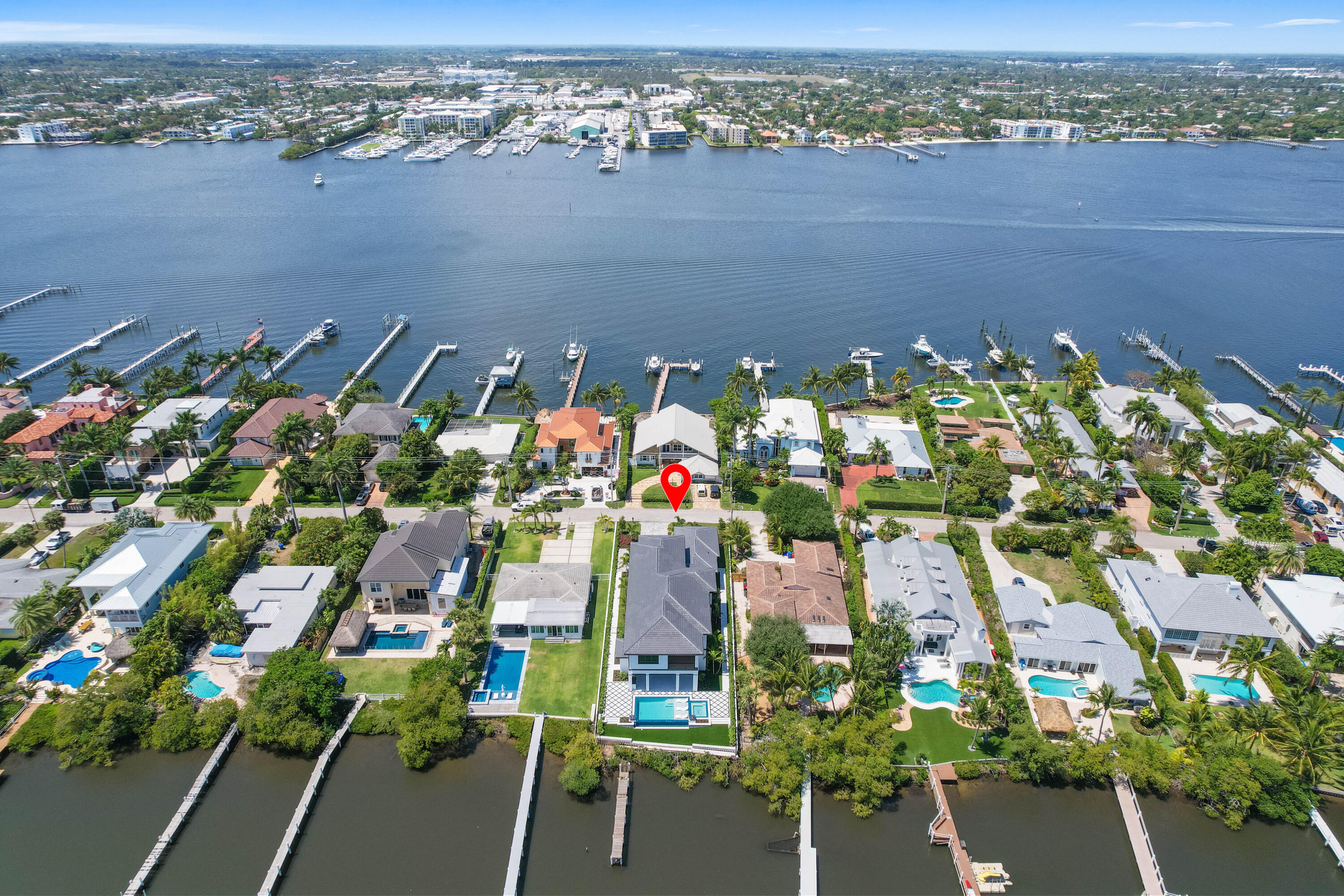 LAKE SHORES LANTANA - Residential