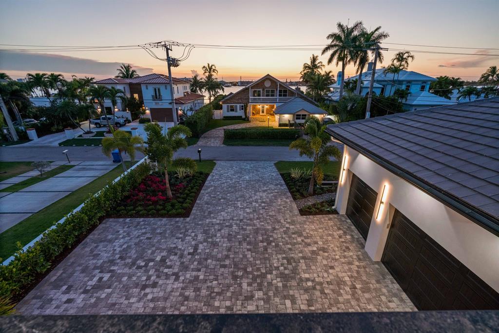 LAKE SHORES LANTANA - Residential