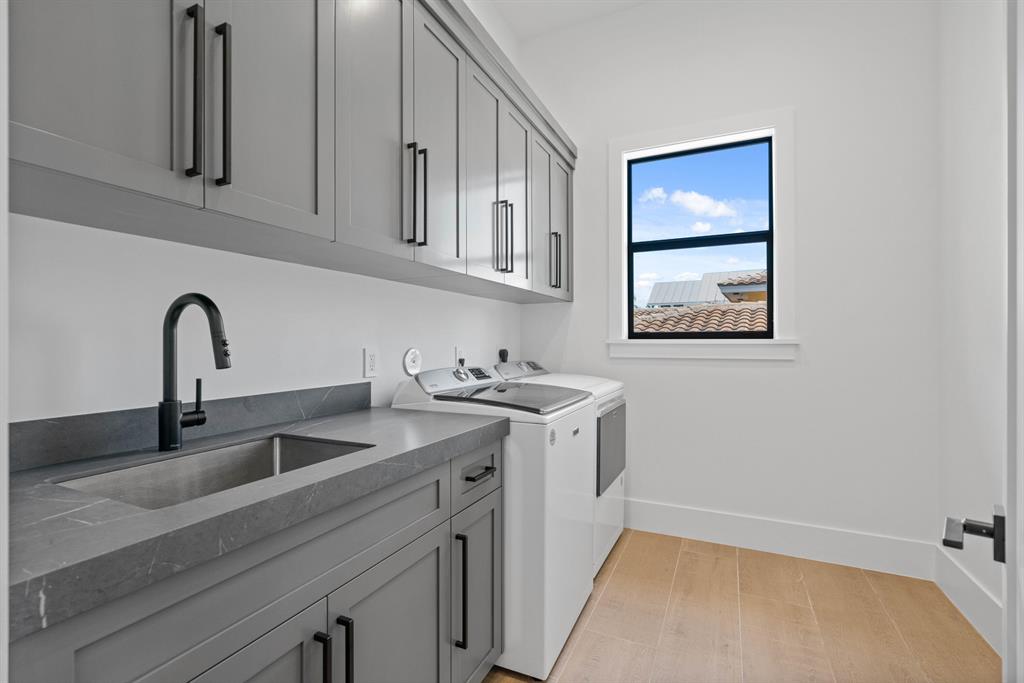 LAKE SHORES LANTANA - Residential