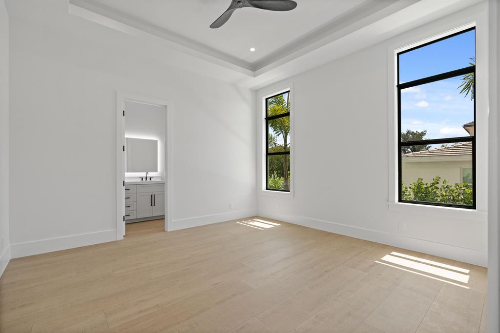 LAKE SHORES LANTANA - Residential