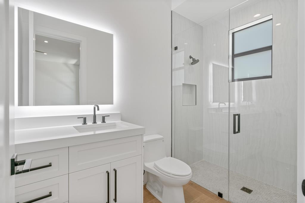 LAKE SHORES LANTANA - Residential