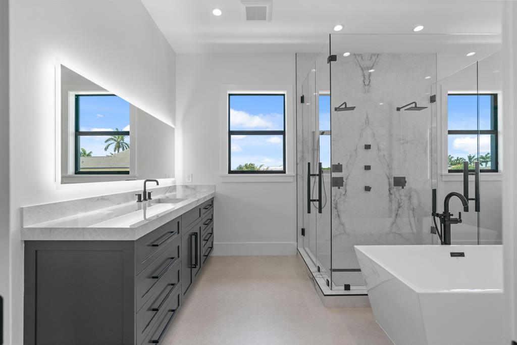 LAKE SHORES LANTANA - Residential