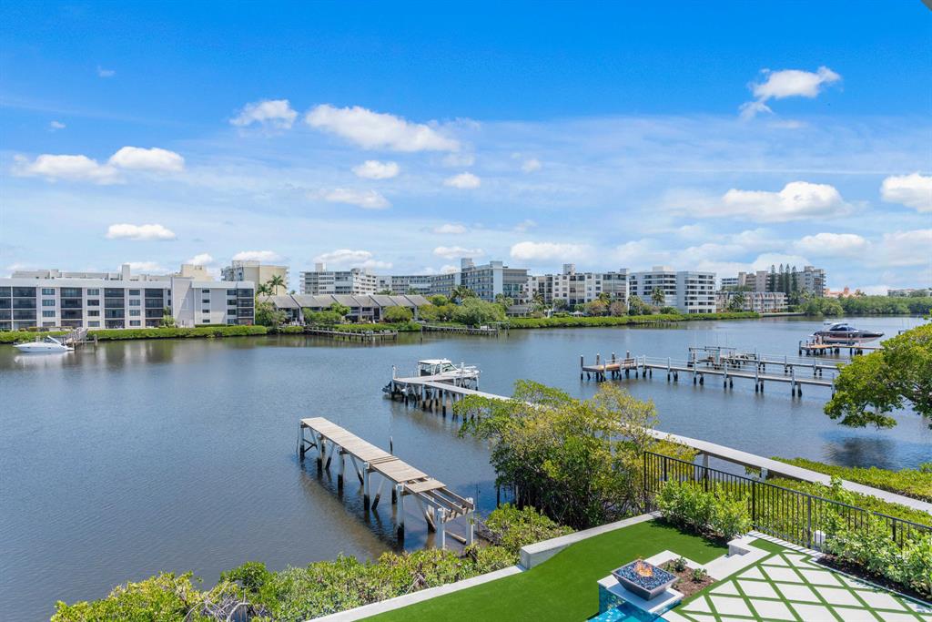 LAKE SHORES LANTANA - Residential