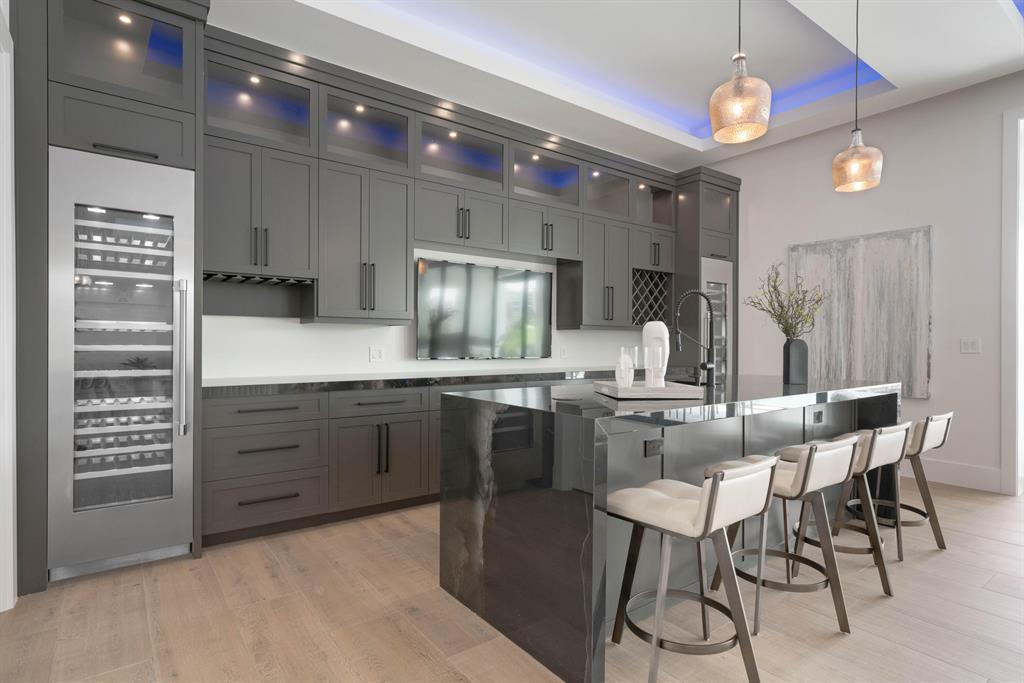 LAKE SHORES LANTANA - Residential