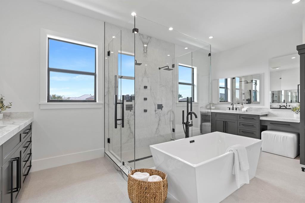 LAKE SHORES LANTANA - Residential