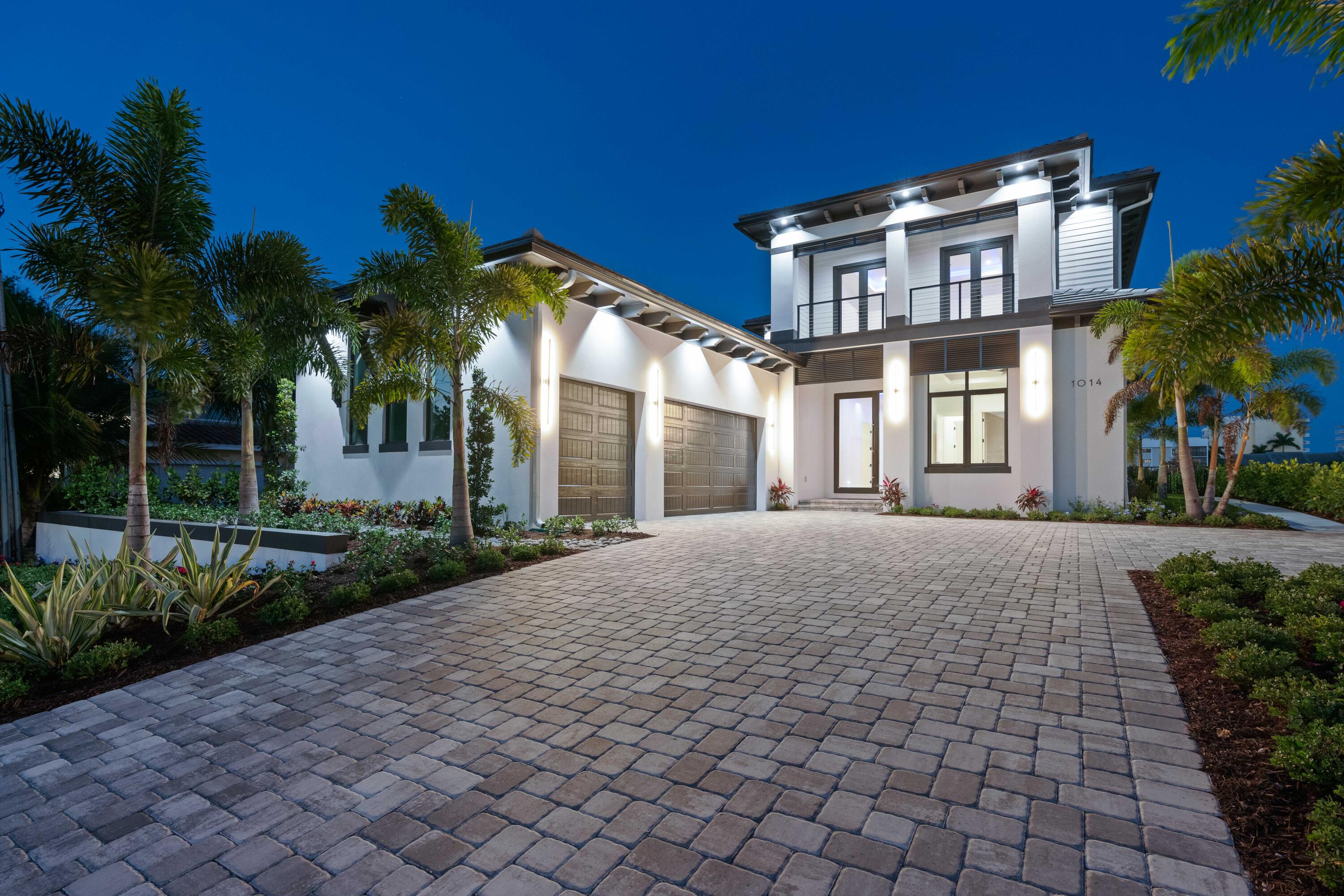 LAKE SHORES LANTANA - Residential