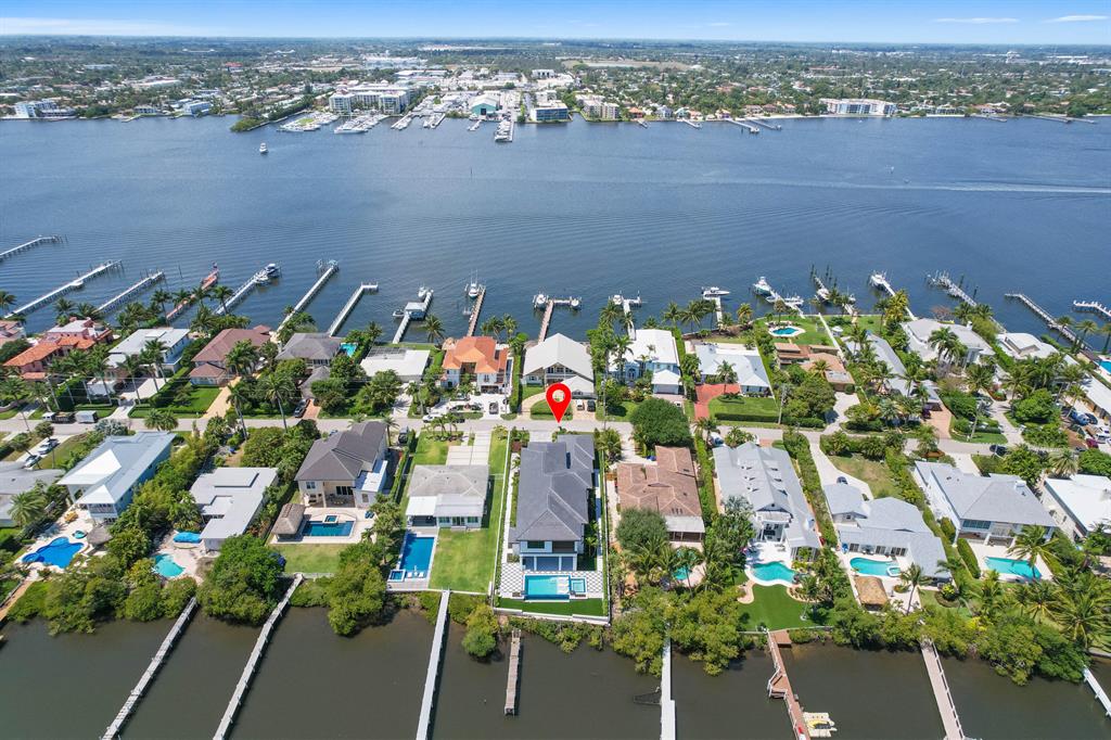 LAKE SHORES LANTANA - Residential
