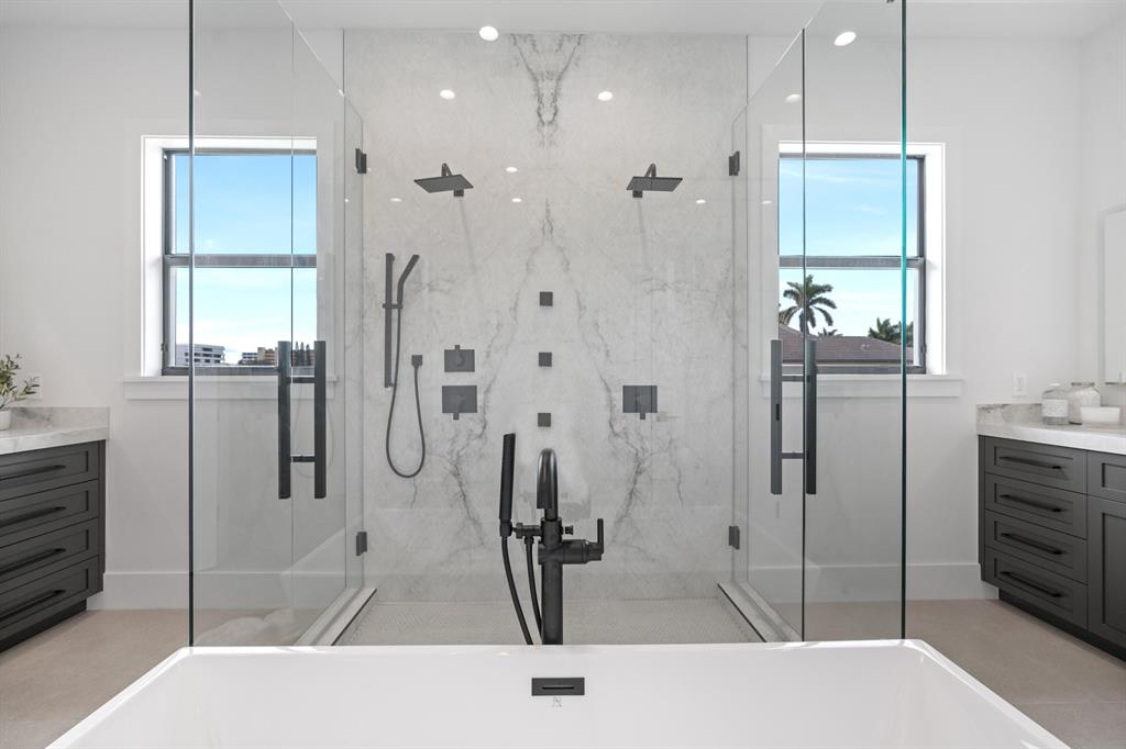 LAKE SHORES LANTANA - Residential