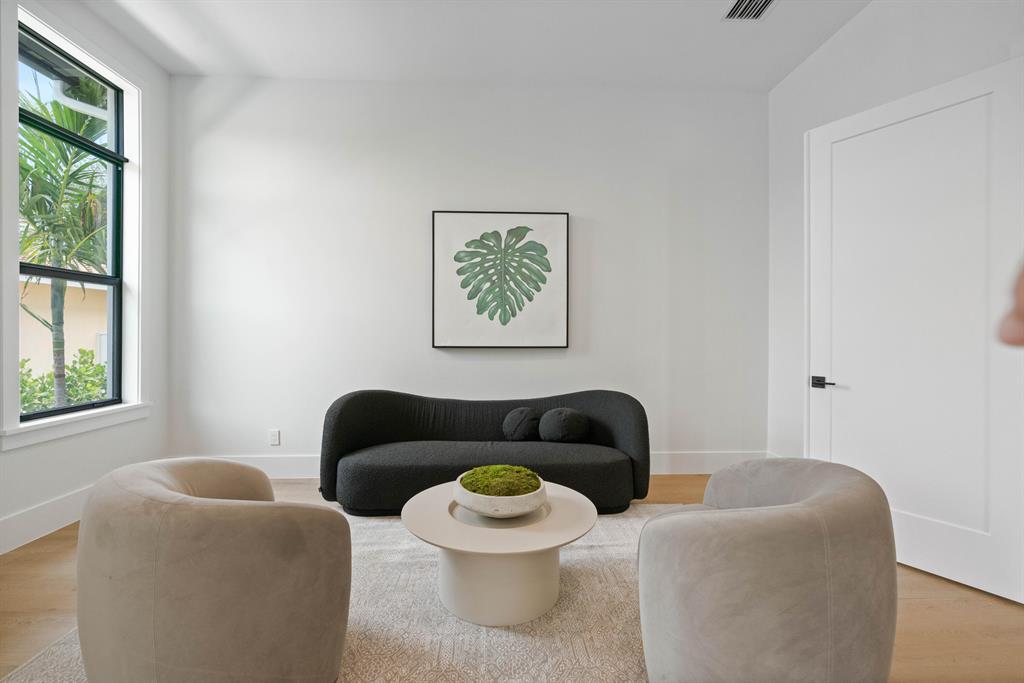 LAKE SHORES LANTANA - Residential