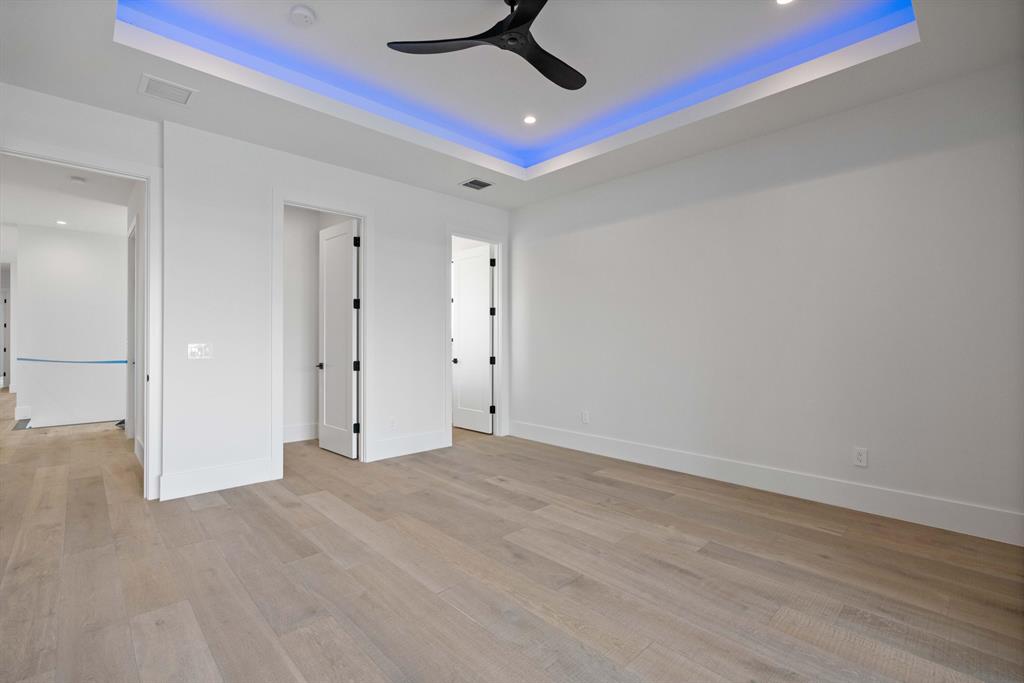 LAKE SHORES LANTANA - Residential