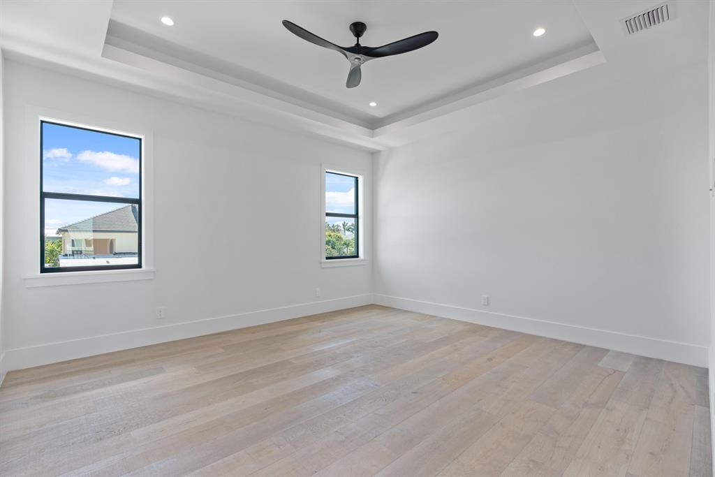 LAKE SHORES LANTANA - Residential