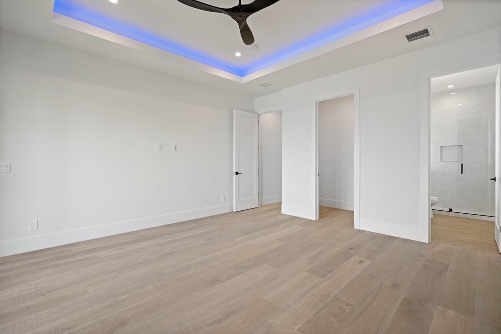 LAKE SHORES LANTANA - Residential