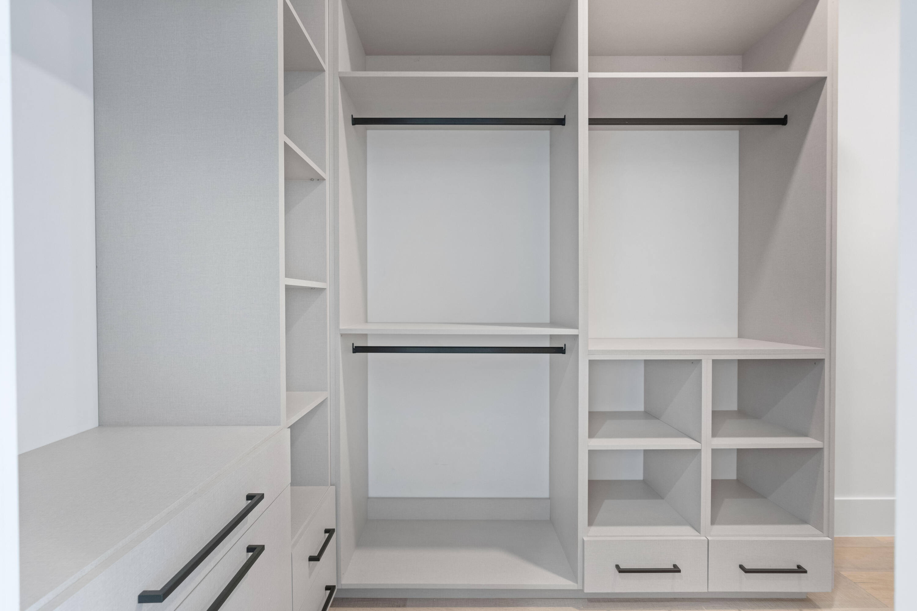 LAKE SHORES LANTANA - Residential