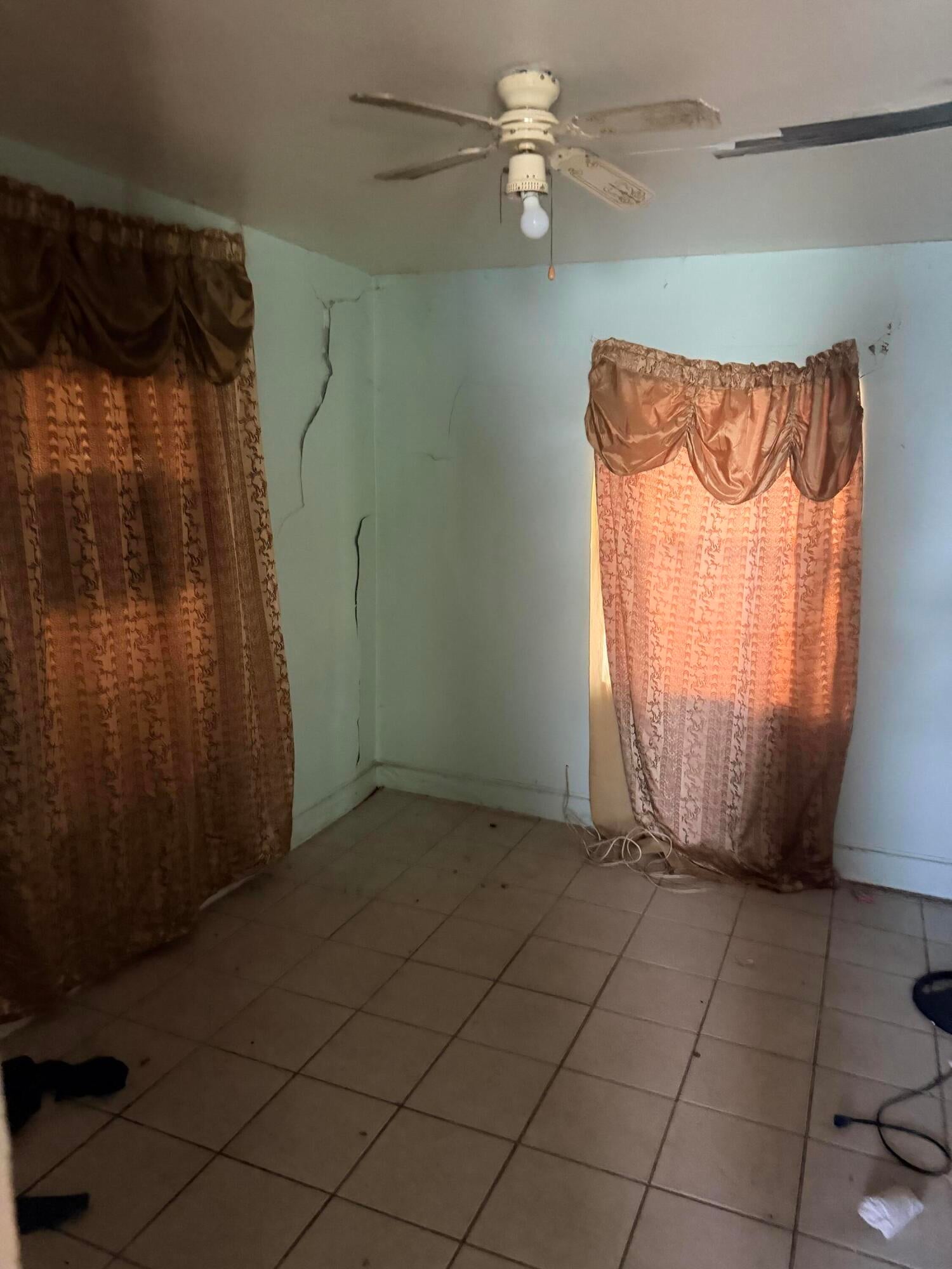 123 N 15TH Street