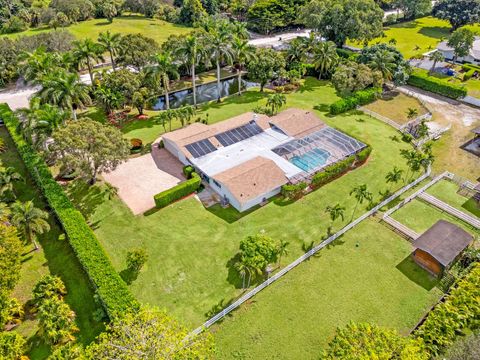 7447 NW 82nd Ter Parkland FL 33067