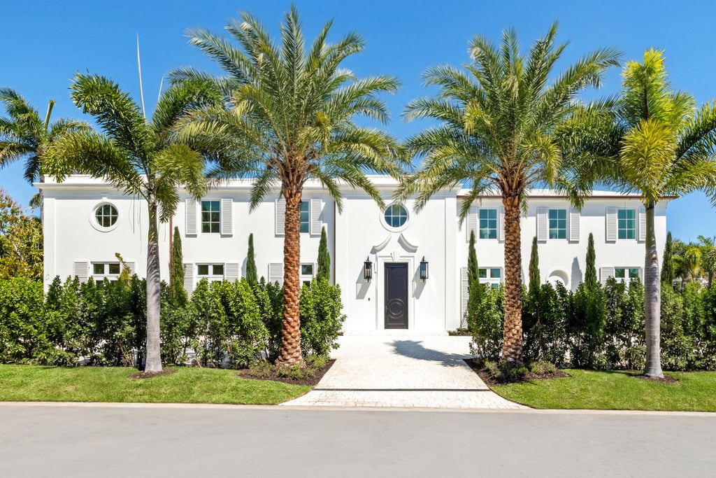 Photo of 301 Plantation Road, Palm Beach, FL 33480 (MLS # B26080140)