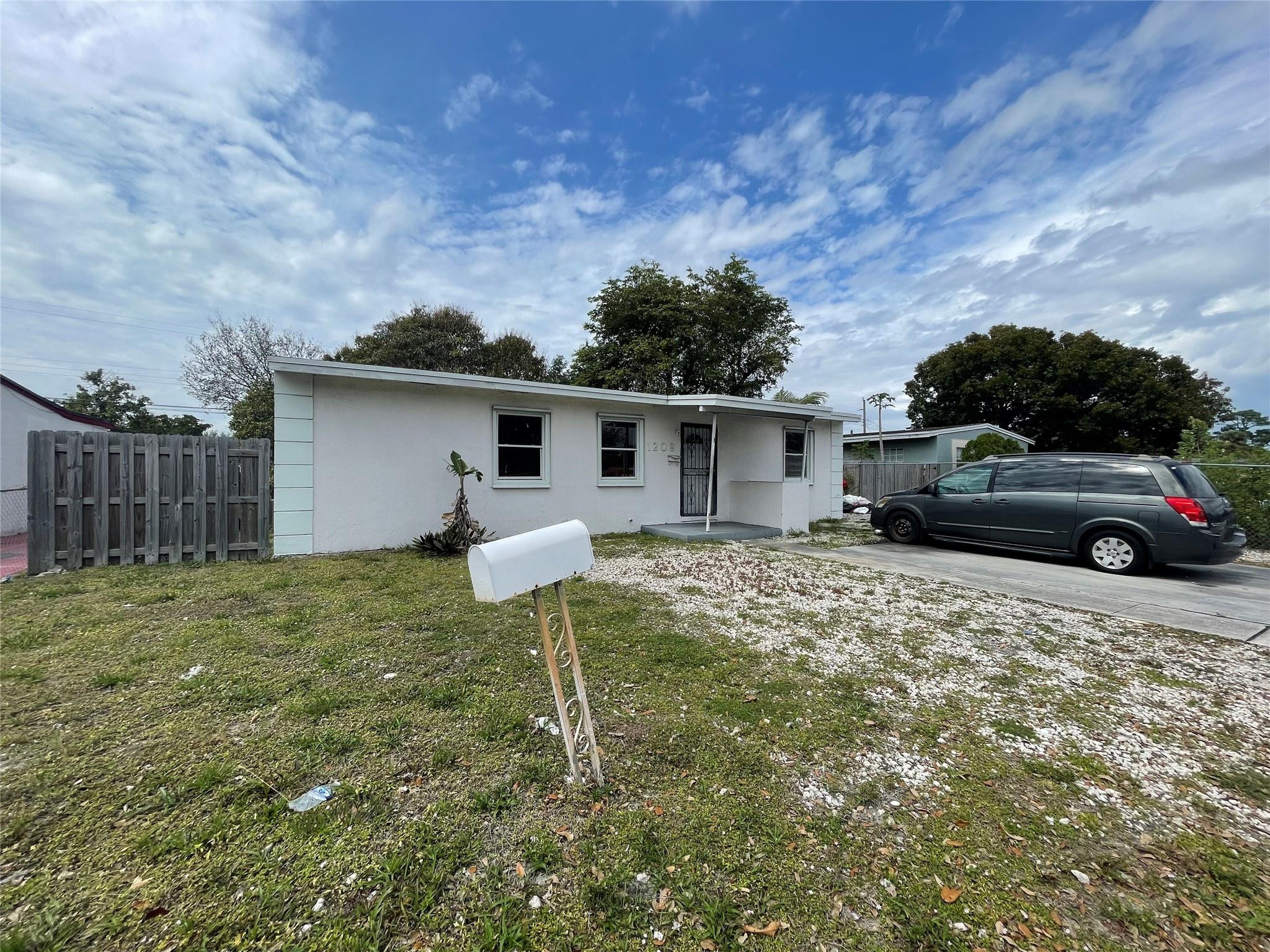 Lauderdale Manors Add-Rev - Residential