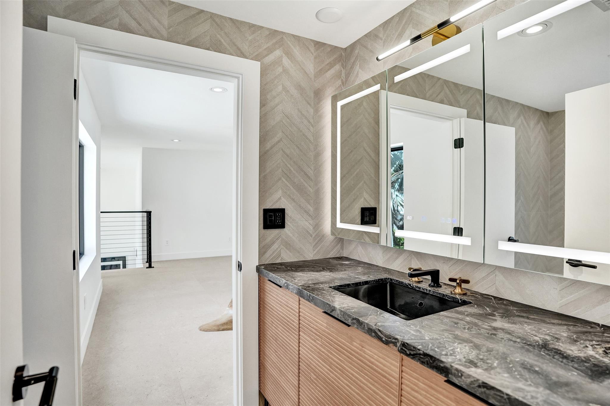 Lake Placid 35-23 B - Residential