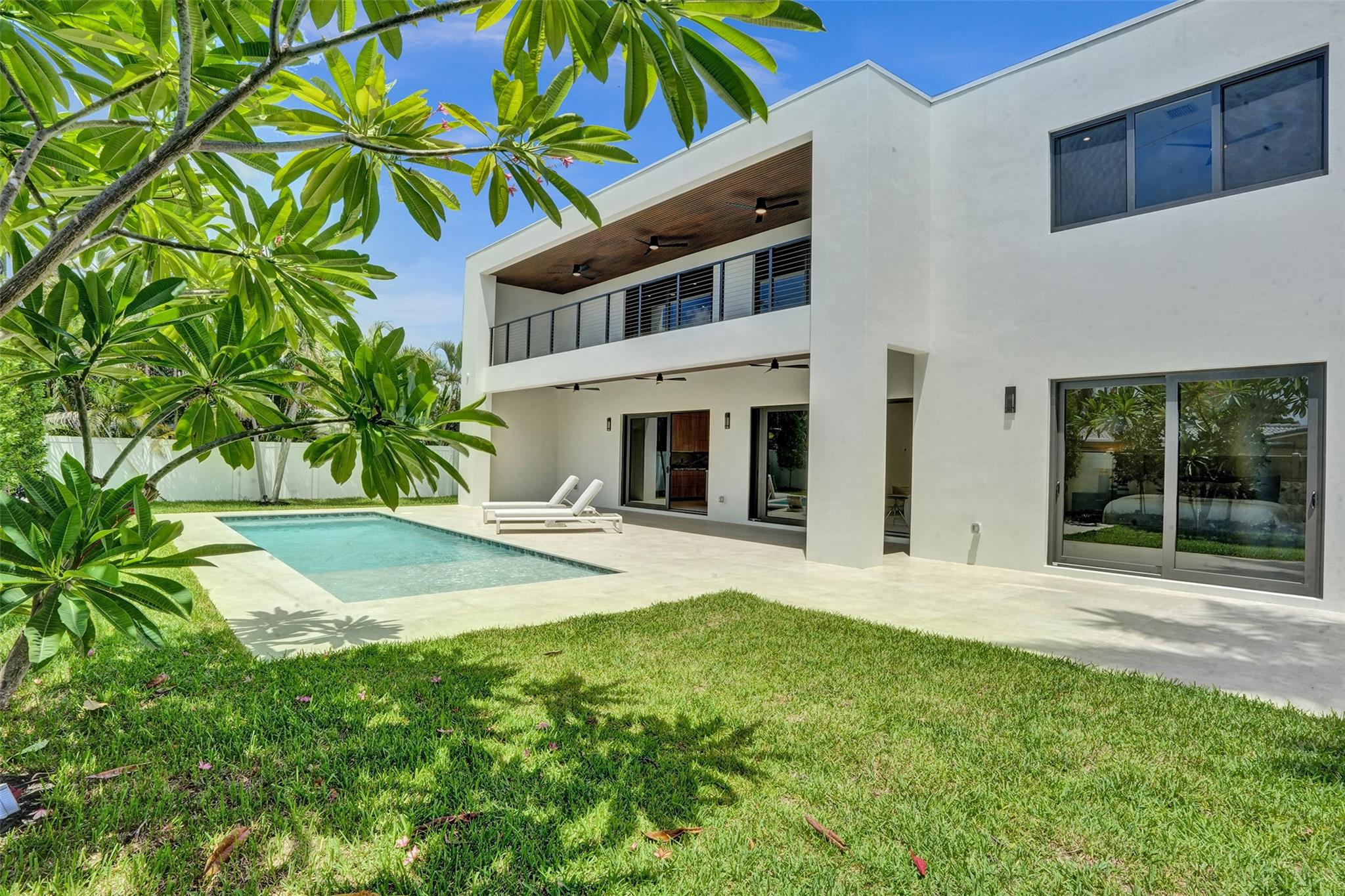 Lake Placid 35-23 B - Residential