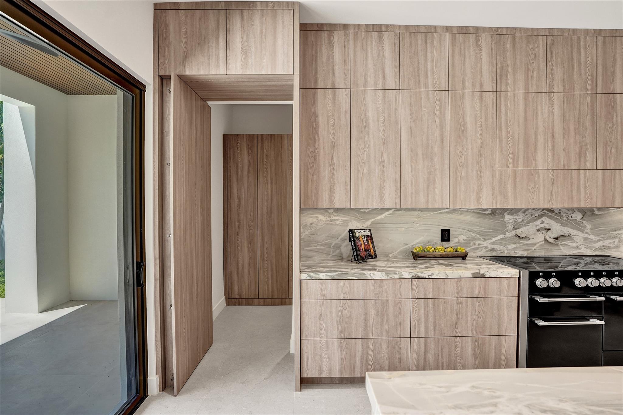 Lake Placid 35-23 B - Residential