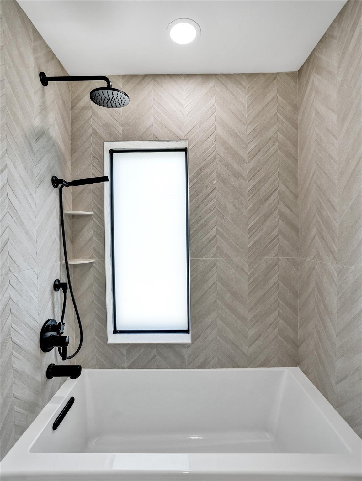 Lake Placid 35-23 B - Residential